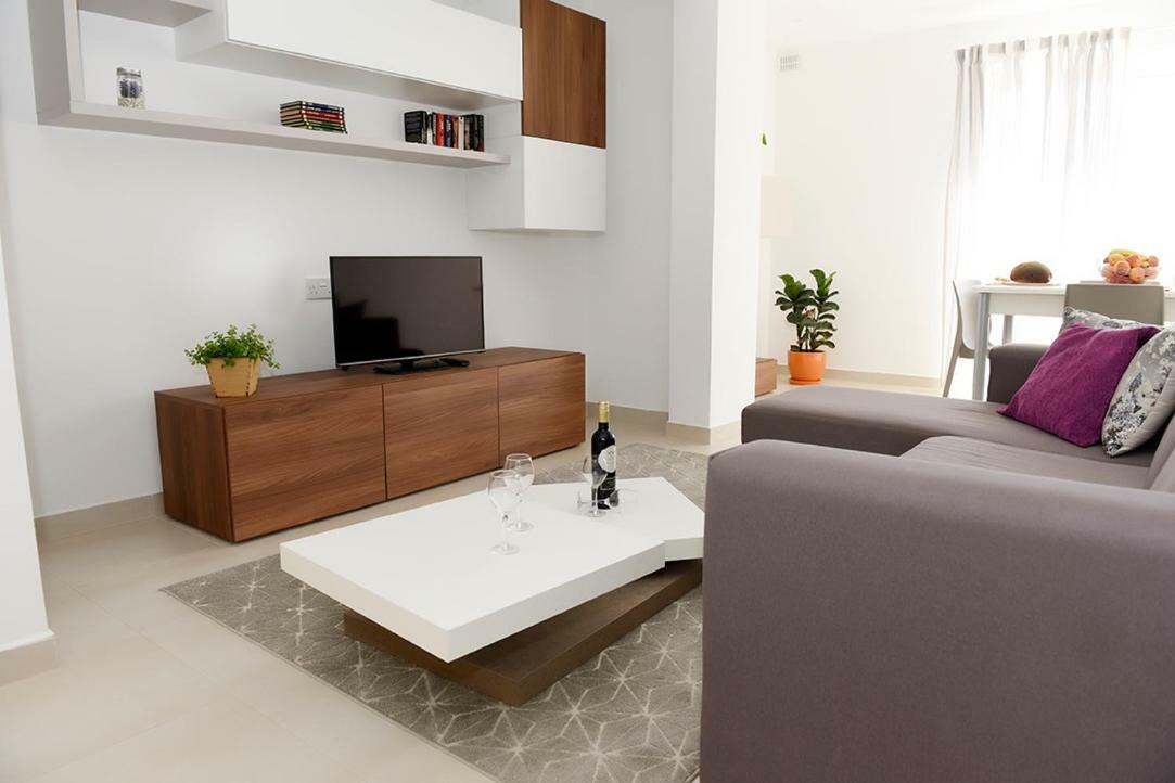 13 Village Apartments Меллиеха Экстерьер фото