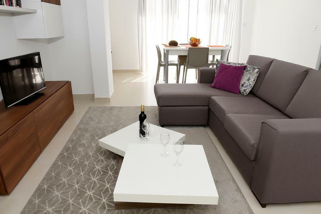 13 Village Apartments Меллиеха Экстерьер фото